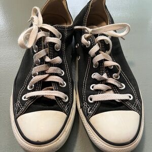 Allstars Black Converse Women’s 8